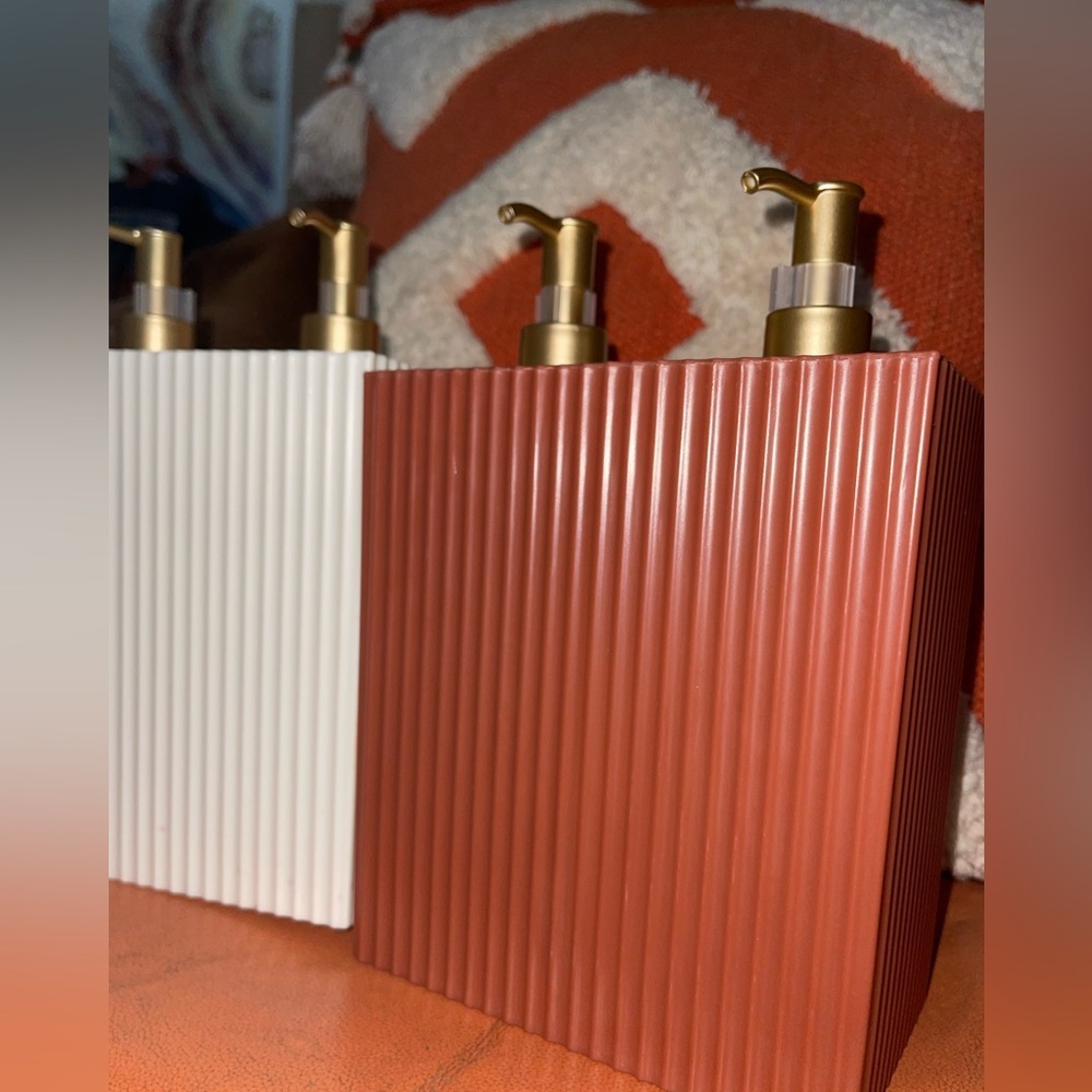 Two in one  Beautiful Design Bottle pump